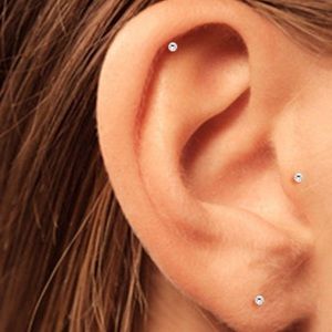 Tiny diamond like studs. Surgical steel one pair